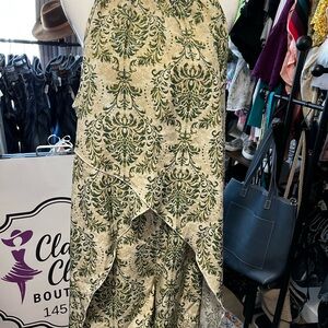 SHEIN Asymmetrical Olive Patterned Shorts